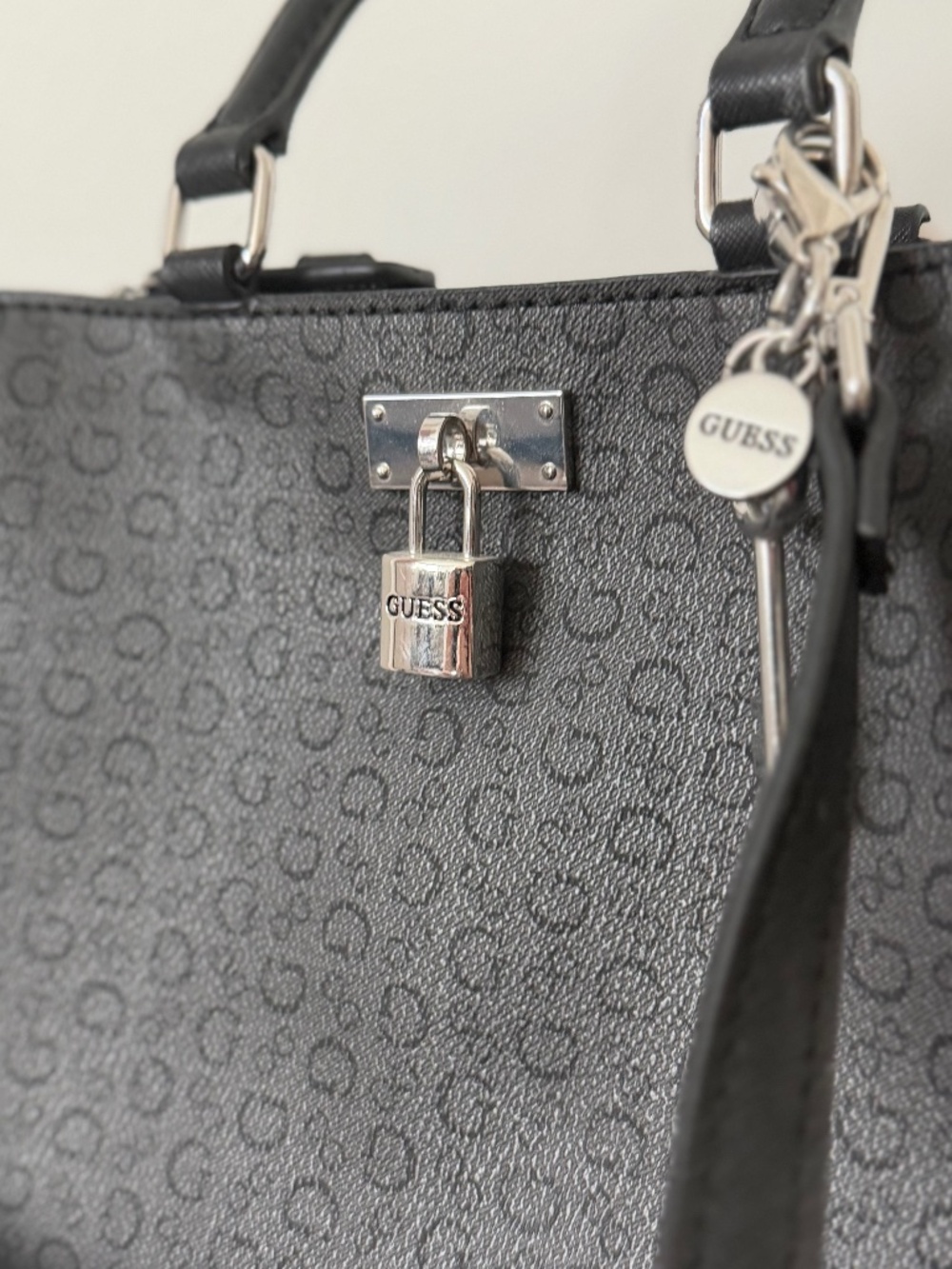 GUESS black purse with silver hardware
